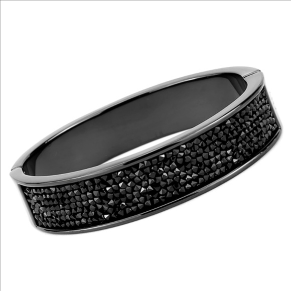 Olivia's Store Jewelry - NWT Ladies Bangle Bracelet